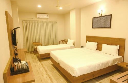 Hubli Hotel | varaha residency