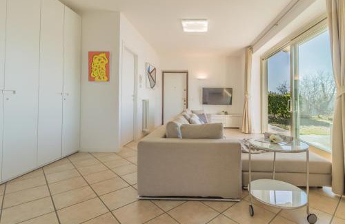 Perledo Apartment | Varenna O Sole Mio
