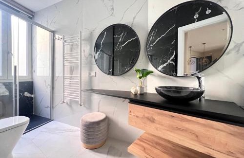 Old Town Apartment | Varillas Luxury Home I y II