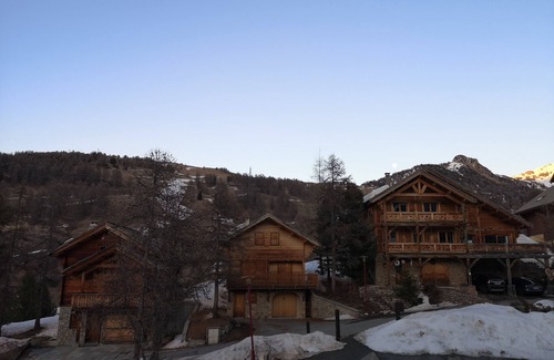 Les Claux Apartment | Vars les Claux 05560 Appt Montagne Été/hiver 4/6p