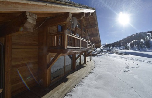 Vars Ski Chalet | Vars Les Claux Luxury chalet At the foot of the slopes Swimming pool Hammam 16 beds