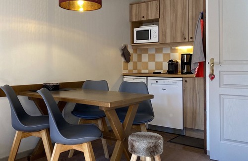 Les Claux Apartment | VARS PISTES les Claux 5 people T2 Albane * swimming pool underground parking