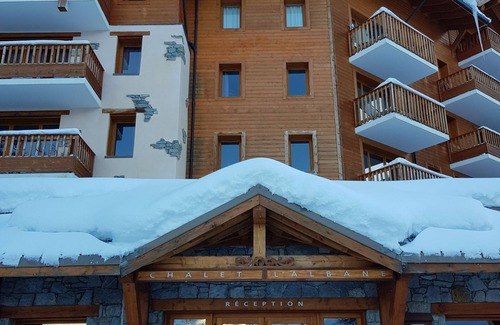 Les Claux Apartment | VARS PISTES les Claux 5 people T2 Albane * swimming pool underground parking