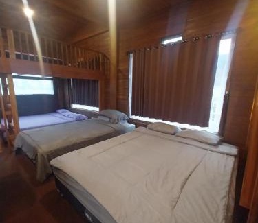 Cigugur Villa | Varvara hill