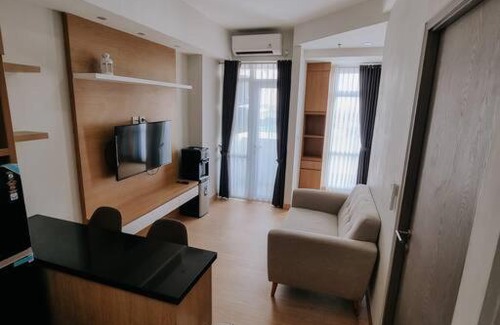 Cikarang Apartment | Vasanta Innopark Apartement, 1 bedroom with infinity pool, gym & Onsen