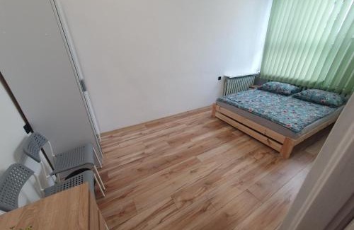 Nowa Praga Hostel | VasylOk