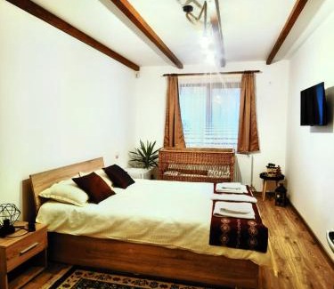 Mirsid Cabin | Vatra Strabunilor