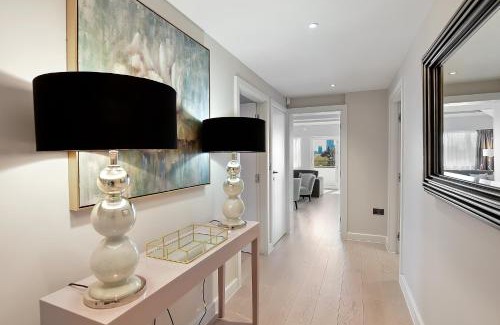 Pimlico Apartment | Vauxhall Bridge Road by Aeria Apartments