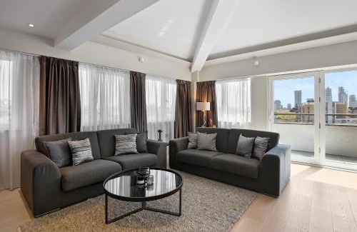 Pimlico Apartment | Vauxhall Bridge Road by Aeria Apartments