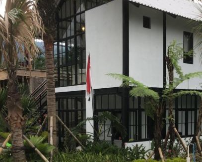 Karanganyar Hotel | Vaviva Dewatu Glamping