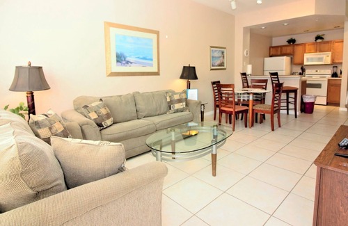 Venetian Bay Villages House | VB040 Renovated 3 Br Close To Small Pool
