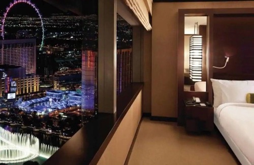 Las Vegas Strip Resort | Vdara Fountain View Studio by Jet Luxury