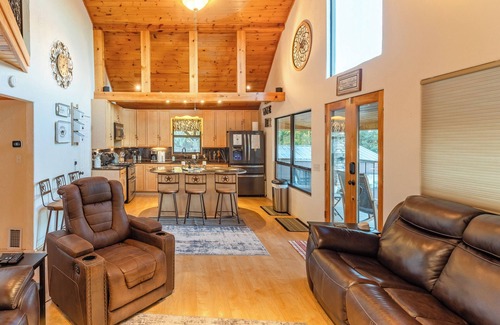 Graham House | Veale Creek Retreat on Possum Kingdom Lake