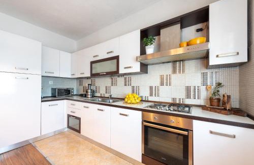 Kastel Sucurac Apartment | Vecchia Donna