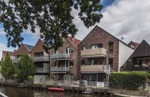 Nordhorn Apartment | "Vechte-Garten" new build with a view of the water & PP