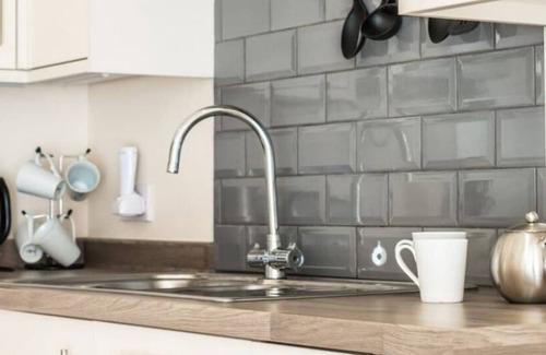 Shanklin Apartment | Vectis Holiday Homes, Modern, spacious apartment, great location, free WIFI