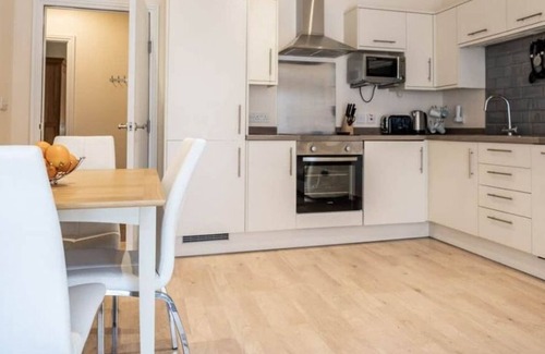 Shanklin Apartment | Vectis Holiday Homes, Modern, spacious apartment, great location, free WIFI