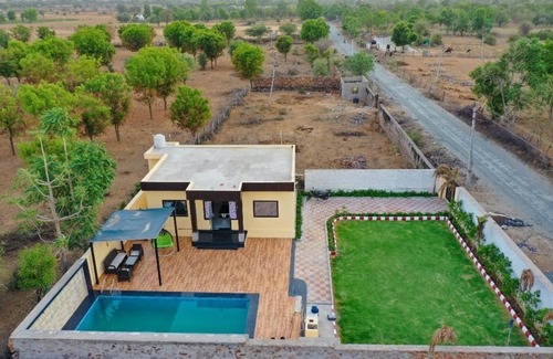 Village Hokra House | Vedansh Farm House
