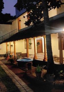 Sea View Ward Hotel | VEDHA AYURVEDIC panchakarma treatment centre