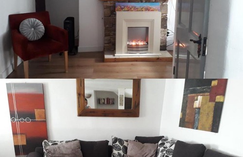 Clogheen House | Vee Village House