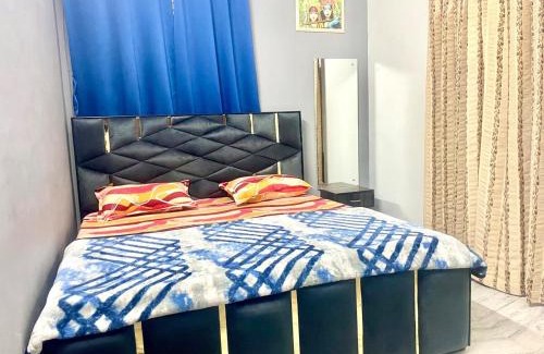 Malviya Nagar House | VeeHomes-A 4BHK HomeStay