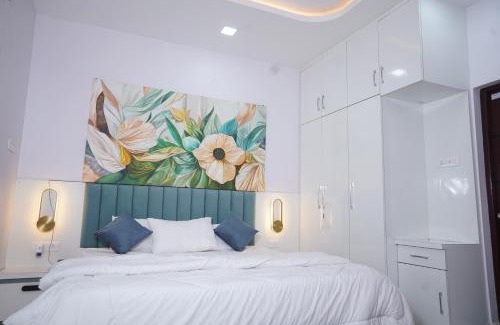 Bhubaneshwar House | Veena Stay and Cafe Restaurant
