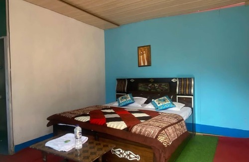 Dugalbitta Hotel | Veerbhadra hotels