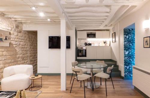 Quartier des Invalides Apartment | Veeve - A Story in Stone