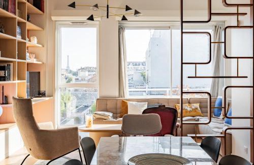 Prince–Marmottan Apartment | Veeve - Eyes Towards the Eiffel