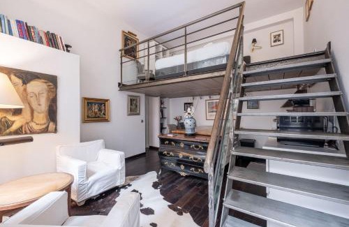 Odeon Apartment | Veeve - Heart of Saint Germain