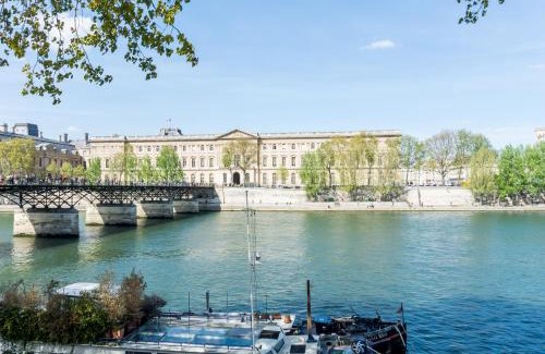 Quartier de la Monnaie Apartment | Veeve - Natural Heights in the 6th
