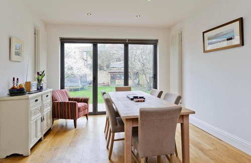 St. Leonard's House | Veeve - Space to Play