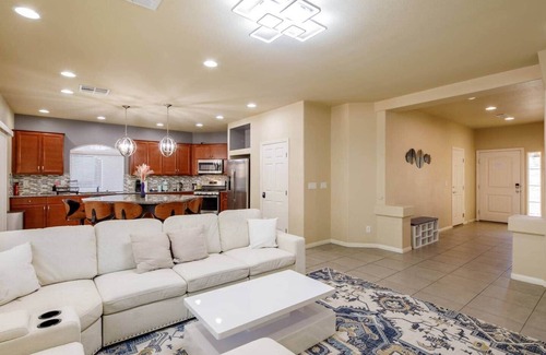 Enterprise House | Vegas 5BR 6Bed Ideal Staycation Home