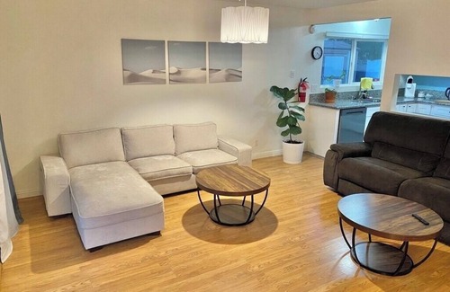 Paradise House | Vegas Oasis 4BR Pool + Patio Near Strip & Airport