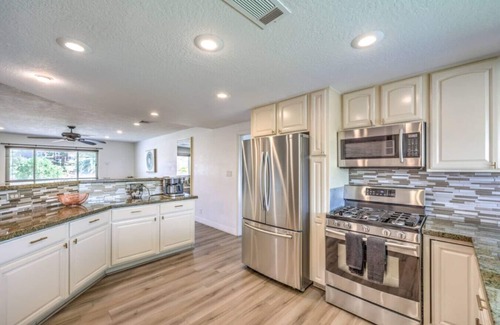 Black Mountain Villa | ༄ Vegas Saltwater | Pool, Wetdeck, Spa, Pool Table