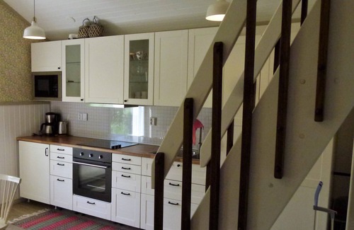 Orivesi Cottage | Vehmaanpirtti, lakeside studio with balcony for 2,