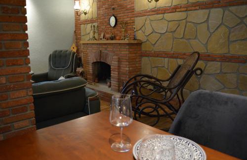 Velistsʼikhe House | Velio Guest House