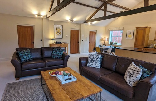 Havant Apartment | Vellum Court, Havant - a stylish home from home for exploring the South Coast