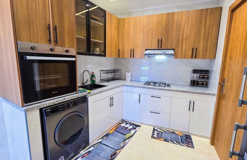 Mujahidine Apartment | VELUXA 2 - Golf Star Holiday Homes