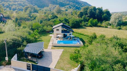 Bihac Villa | Velvet House Lohovo