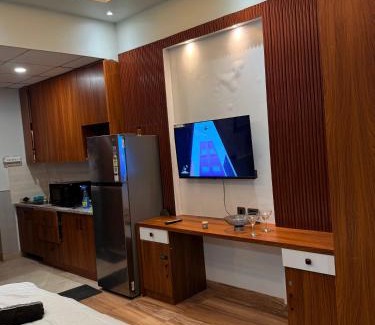 Greater Noida Apartment | Velvet stays