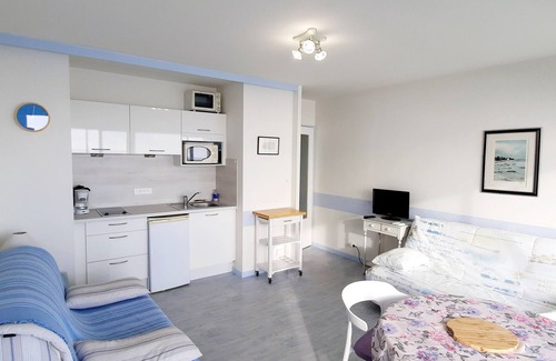 Les Sables d'Olonne Apartment | VENDEE GLOBE .FACE MER PLAGE LES SABLES D'OLONNE magnificent view. 2-3 persons