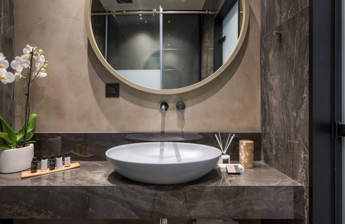 Old Town Hotel | Veneri Boutique Suites