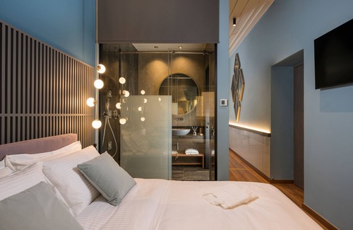 Old Town Hotel | Veneri Boutique Suites
