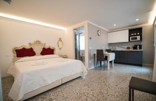 Castello Apartment | Venetian roof view