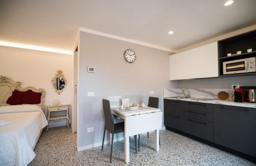 Castello Apartment | Venetian roof view