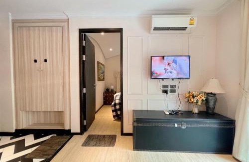 Na Chom Thian Apartment | Venetian Signature Pattaya