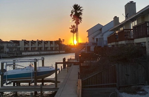 Corpus Christi House | Venezia - WATERFRONT WITH BOAT SLIP, NEWLY REMODELED, 3 BED, 2.5 BATH TOWNHOME