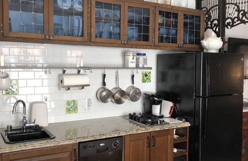 Venice House | Venice Beach original ! On walk street/first block off boardwalk
