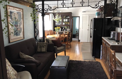 Venice House | Venice Beach original ! On walk street/first block off boardwalk